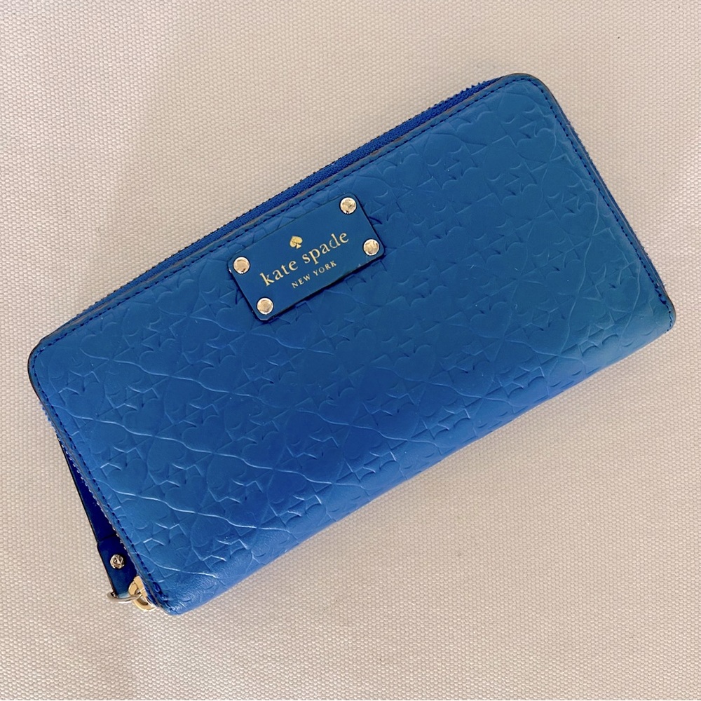 🎉HP🎉 Kate Spade Penn Place Embossed Zip-Around Wallet - Picture 2 of 6